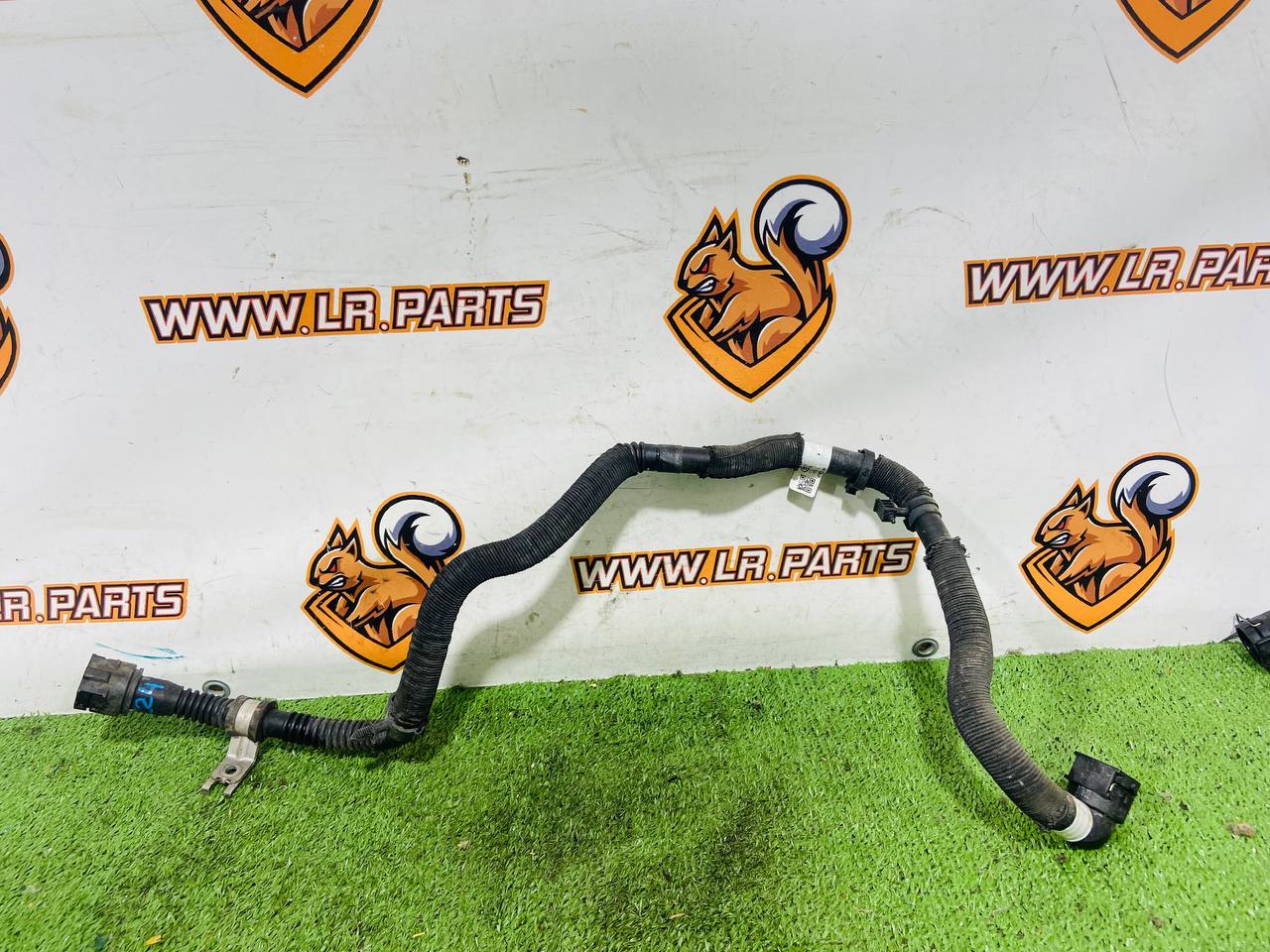 LR178999 Hose to the water pump outlet Range Rover Sport L461 (2023-) Used cost € in stock 2 pcs.