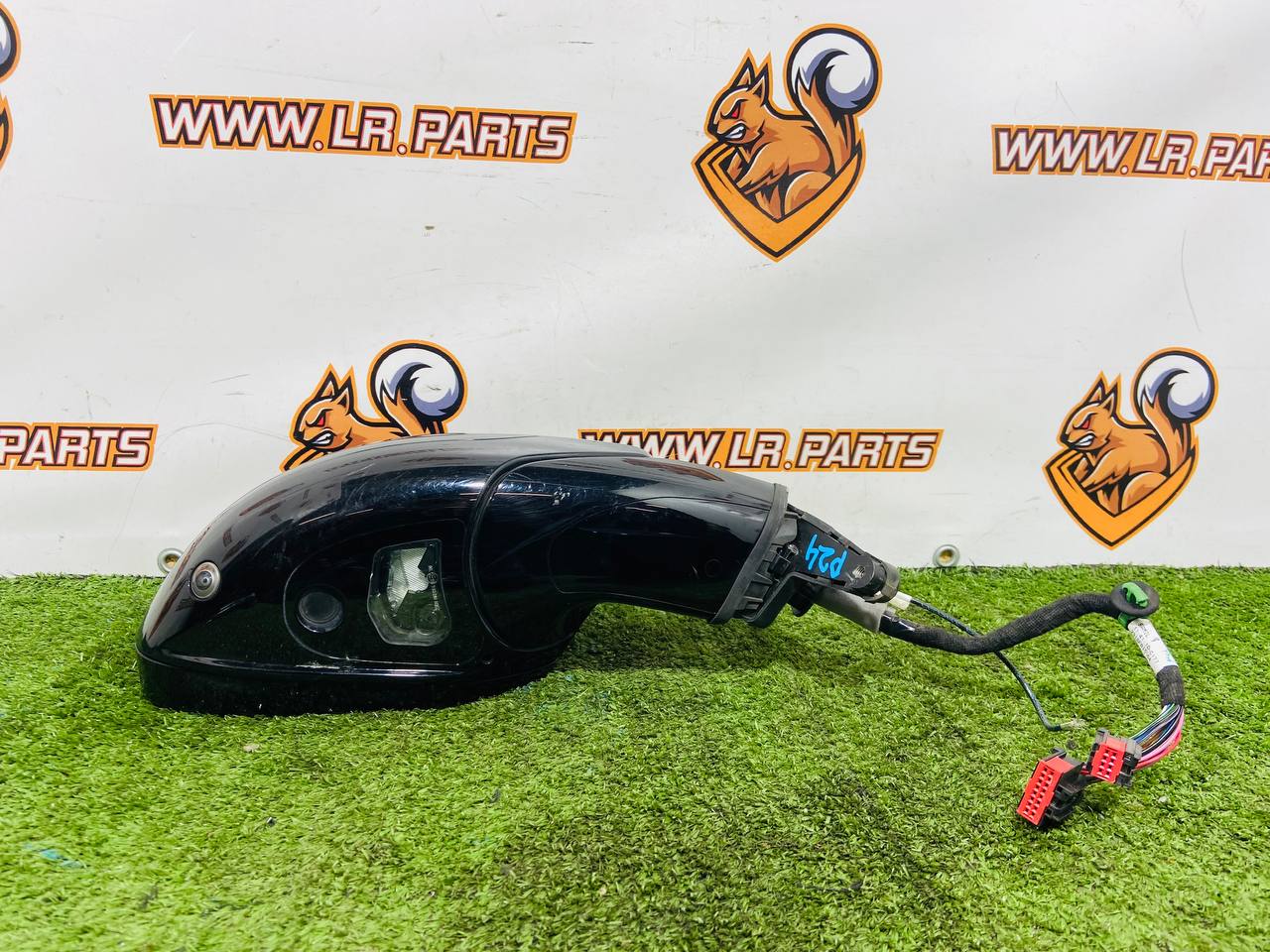 LR181953 Right outer mirror assembly LHD + camera + blind spots - anti-glare + 10 pin camera + 5 pin Range Rover Sport L461 (2023-) Used cost 1 350 € in stock 2 pcs.