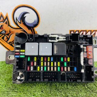 LR183360 Fuse Block Range Rover Evoque New L551 (2019-) Used cost € in stock 3 pcs.