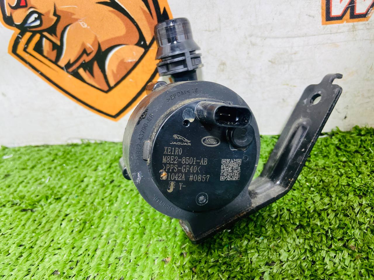 LR185311 Electric pump with bracket Range Rover Sport L461 (2023-) Used cost € in stock 2 pcs.