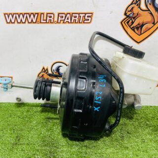 T2R44091 Vacuum brake booster with main brake cylinder + reservoir Jaguar F-Type X152 (2014-) Used cost  € in stock 1 pcs.