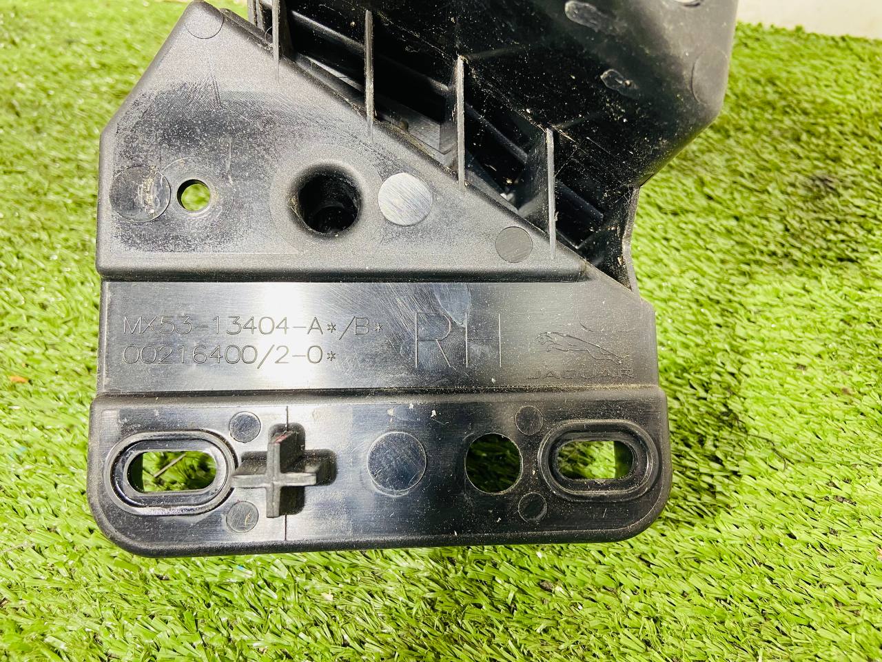 T2R68846 cost € in stock 1 pcs.