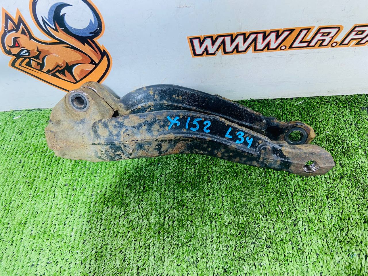 T2R7842 Right front shock absorber fork Jaguar F-Type X152 (2014-) Used cost € in stock 1 pcs.