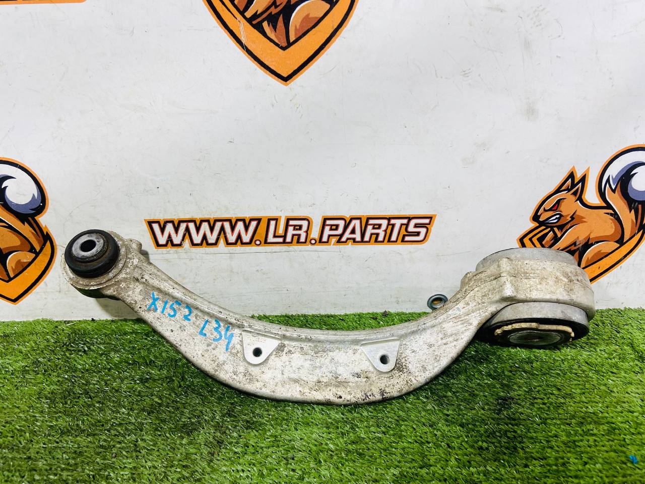 T2R7879 Front lower left/right lever Jaguar F-Type X152 (2014-) Used cost € in stock 1 pcs.