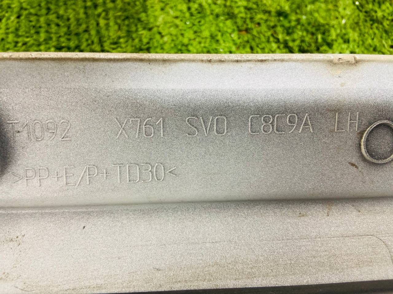 T4A3500LML Translation from Russian to English: Front left door molding Jaguar F-Pace X761 (2017-) Used - Image 18
