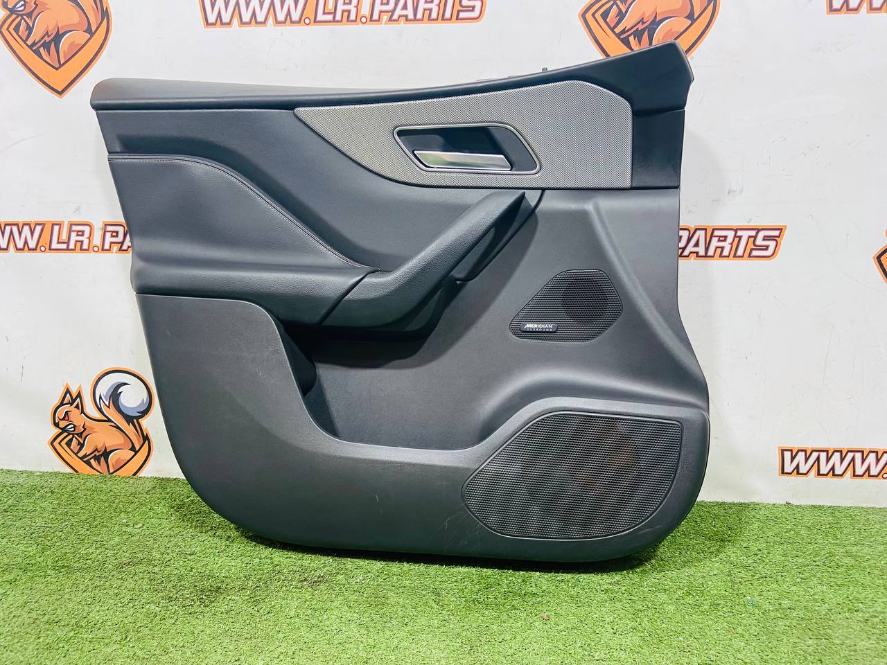 T4A8069 Door card of the front left Jaguar F-Pace X761 (2017-) Used cost 200 € in stock 1 pcs.