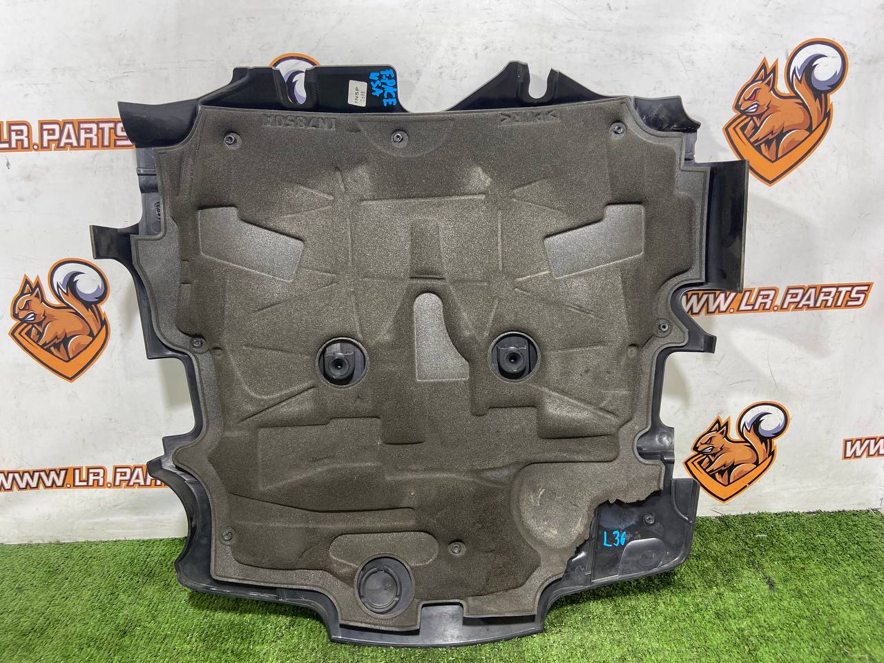 C2D49196 Engine Cover 3.0 sc Jaguar F-Pace X761 (2017-) Used cost 150 € in stock 3 pcs.
