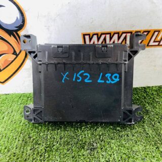C2P26056 Used Jaguar F-Type X152 (2014-) Air Conditioning Module cost  € in stock 1 pcs.