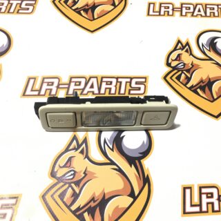LR027520 Interior light left Range Rover Evoque L538 (2012-2018) Used cost 15 € in stock 1 pcs.