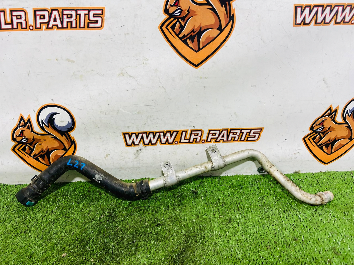 LR034597 Heater pipe Land Rover Discovery 5 L462 (2017-) Used cost € in stock 1 pcs.