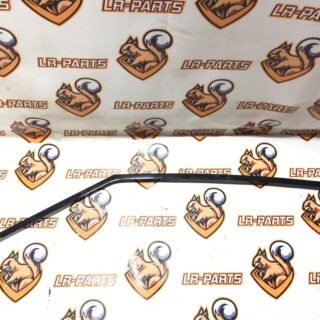 LR055821 Front door molding right outer upper RANGE ROVER EVOQUE L538 2011-2018 Used cost 25 € in stock 1 pcs.