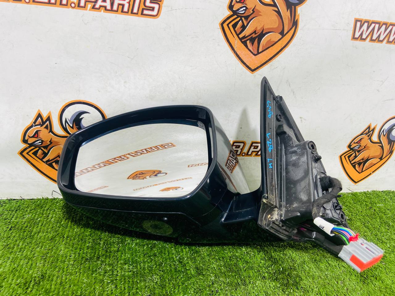 LR068140 Left outer mirror - dead zones - camera - anti-glare 10 pin Range Rover Evoque L538 (2012-2018) Used cost 250 € in stock 1 pcs.