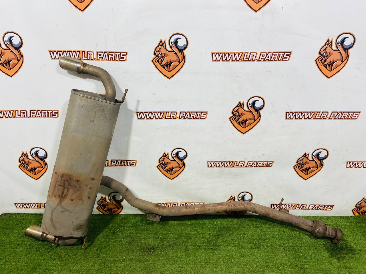 LR072205 Muffler assembly Range Rover Evoque L538 (2012-2018) Used cost € in stock 1 pcs.