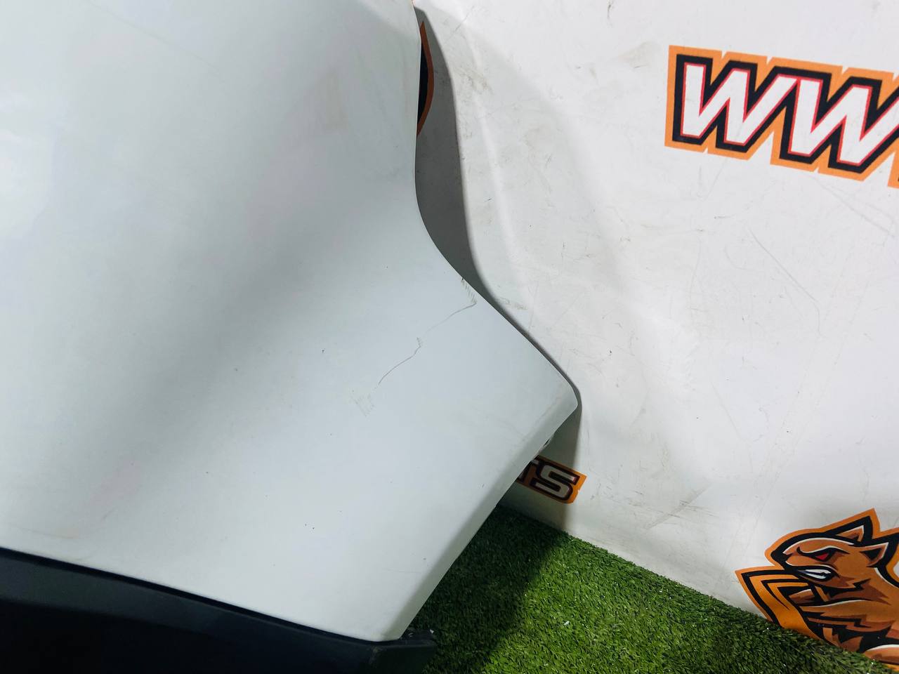 LR074961 Rear bumper RANGE ROVER EVOQUE L538 2011-2018 Used cost 330 € in stock 1 pcs.