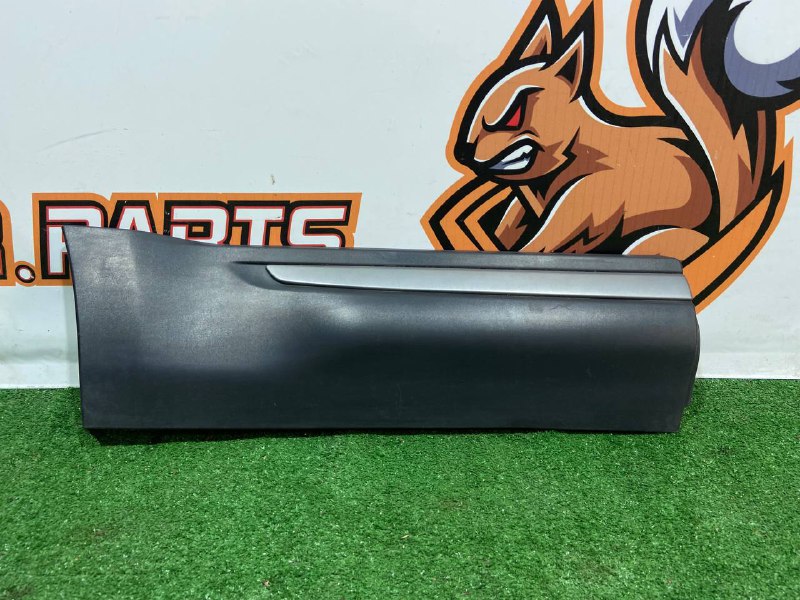 LR079522 Rear right door trim Range Rover Evoque L538 (2012-2018) Used cost 40 € in stock 1 pcs.