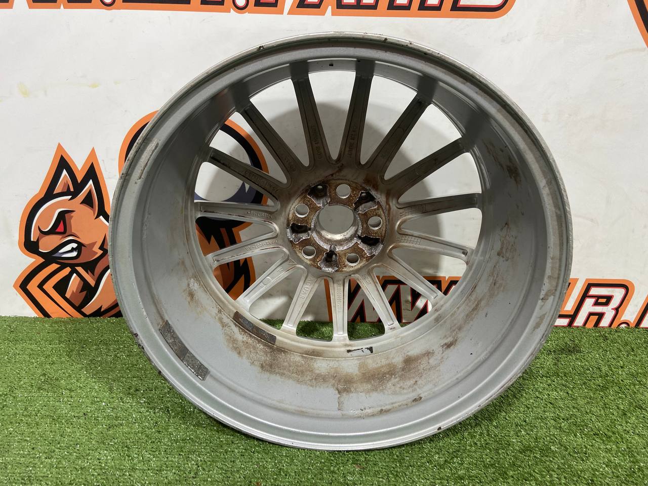 LR091517 Wheel Disc 7.5*18/5*108/45 CB 63.3 Range Rover Velar L560 (2018-) Used - Image 49