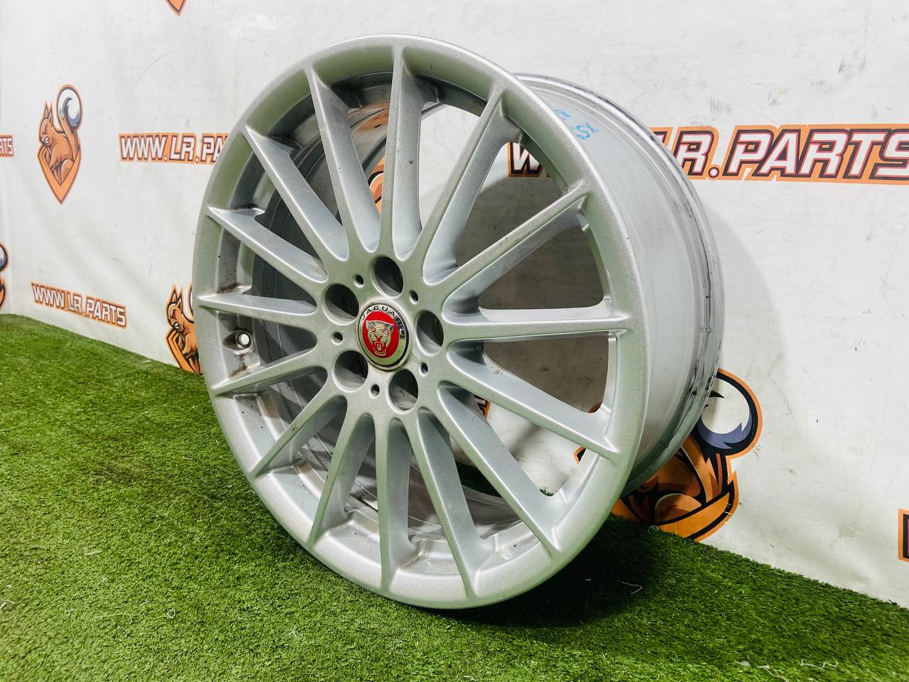 LR091517 Wheel Disc 7.5*18/5*108/45 CB 63.3 Range Rover Velar L560 (2018-) Used - Image 57