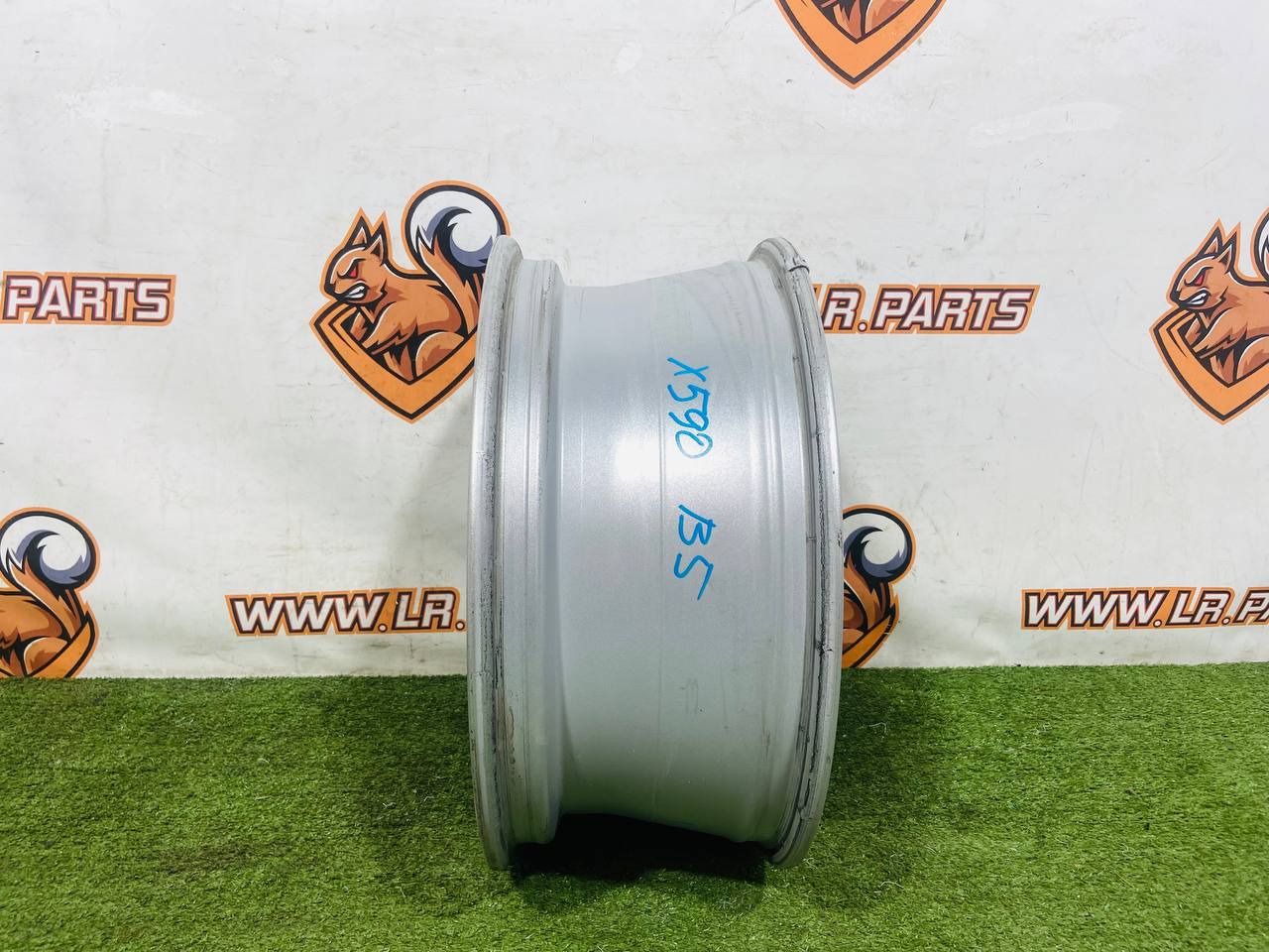 LR091517 Wheel Disc 7.5*18/5*108/45 CB 63.3 Range Rover Velar L560 (2018-) Used - Image 69