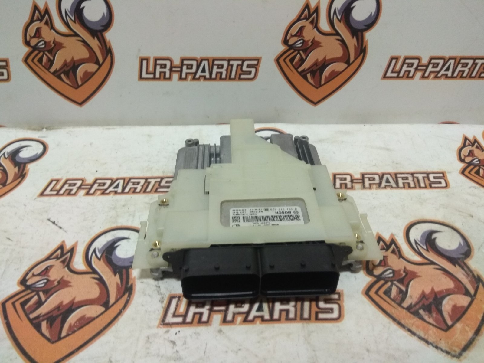 LR104411 Module-Engine control LAND ROVER DISCOVERY SPORT L550 2015- Used cost 170 € in stock 1 pcs.