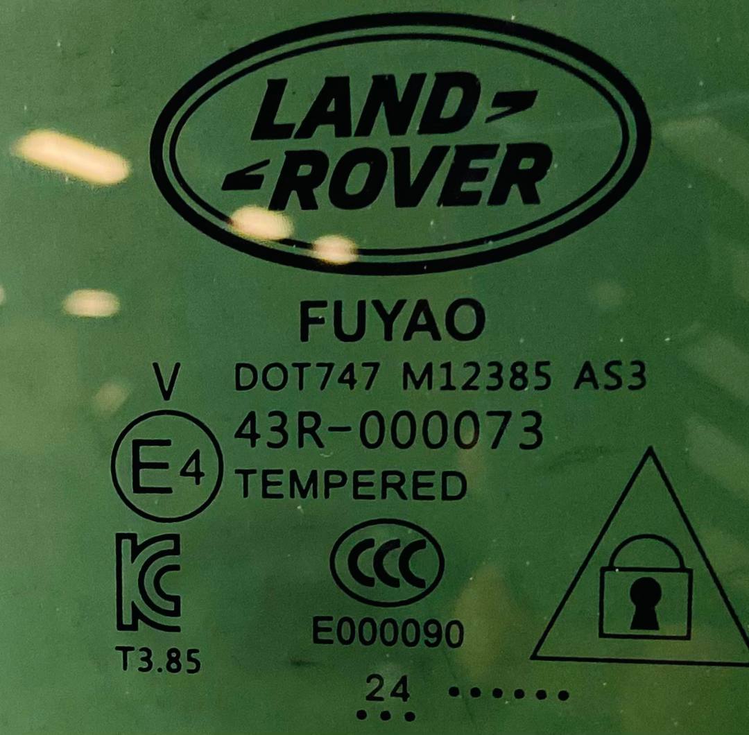 LR114606 Rear RIGHT Door Glass RANGE ROVER EVOQUE NEW (L551) 2019- Used cost 120 € in stock 1 pcs.