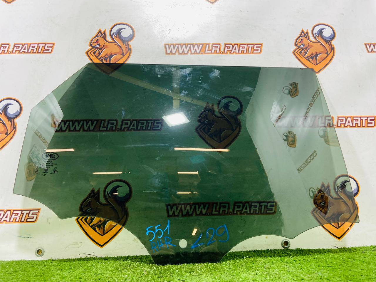 LR114606 Rear RIGHT Door Glass RANGE ROVER EVOQUE NEW (L551) 2019- Used cost 120 € in stock 1 pcs.