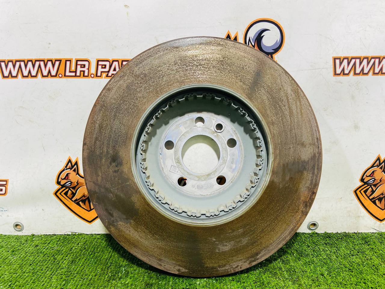 LR115006 Front Brake Disc D349mm Land Rover Discovery Sport L550 (2015-) Used - Image 13