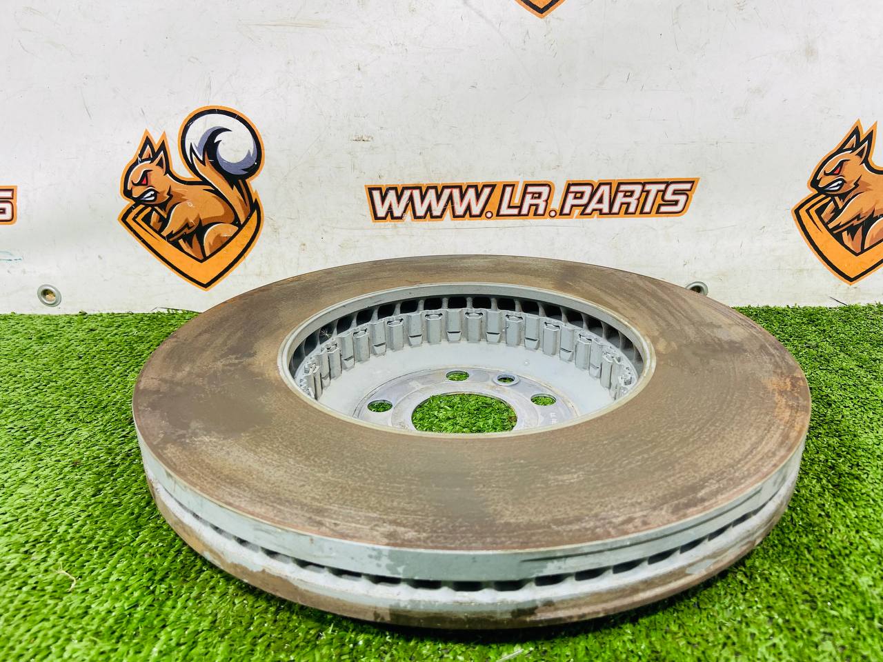 LR115006 Front Brake Disc D349mm Land Rover Discovery Sport L550 (2015-) Used - Image 14