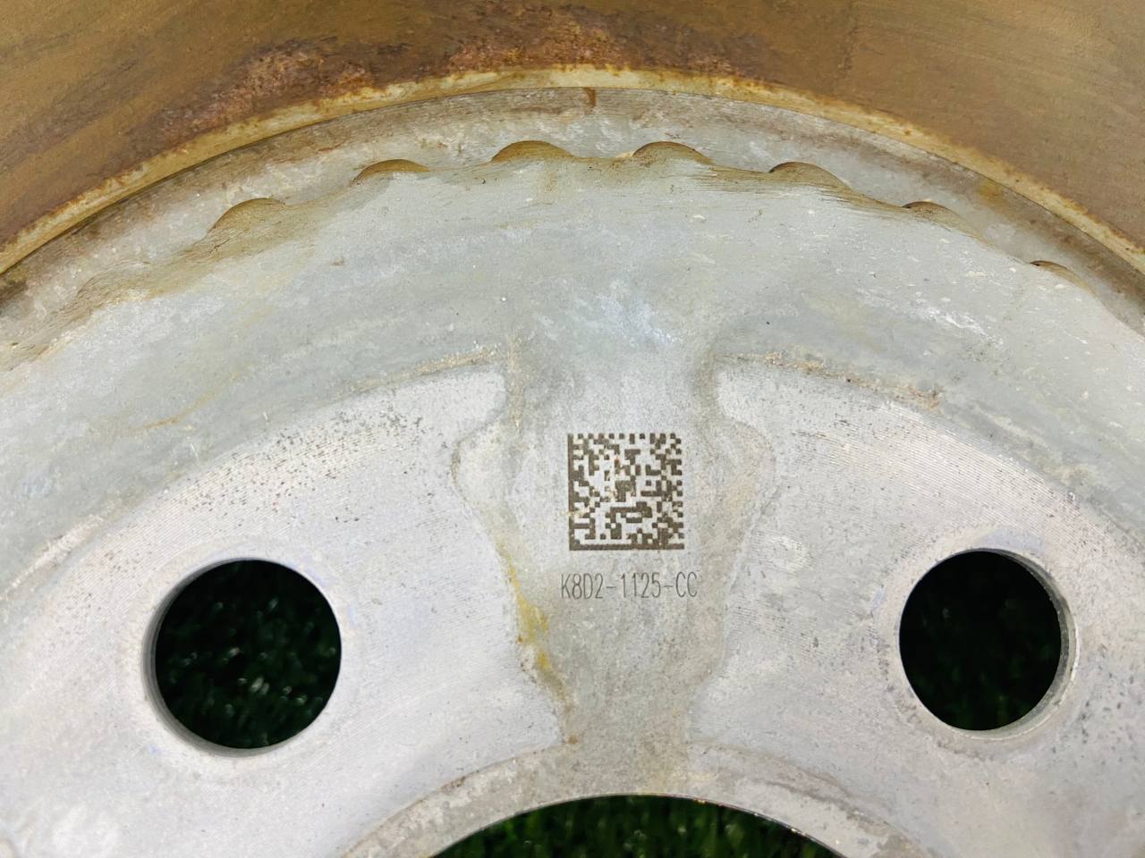 LR115006 Front Brake Disc D349mm Land Rover Discovery Sport L550 (2015-) Used - Image 15