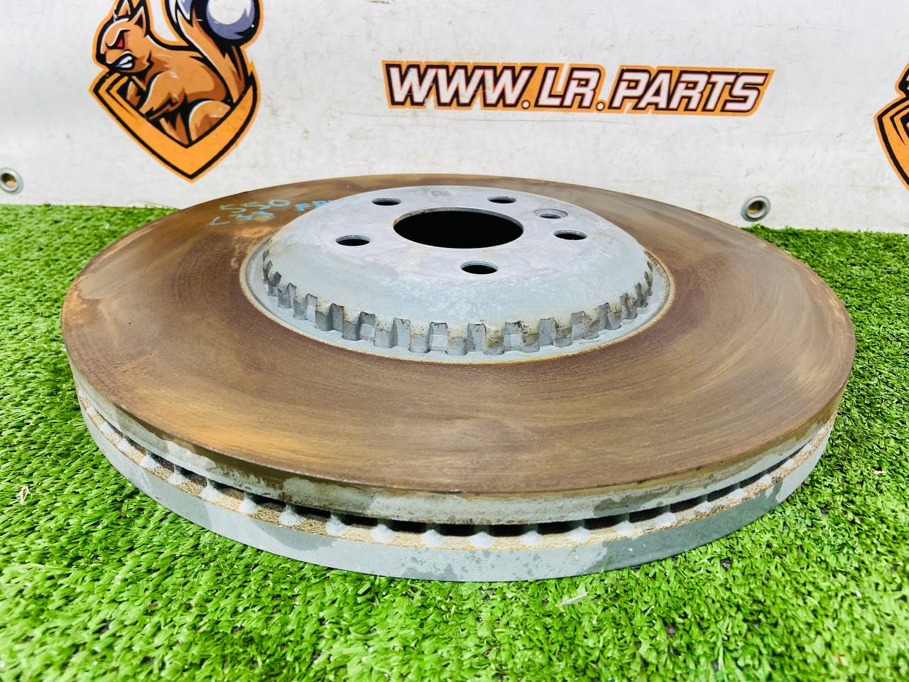 LR115006 Front Brake Disc D349mm Land Rover Discovery Sport L550 (2015-) Used - Image 17