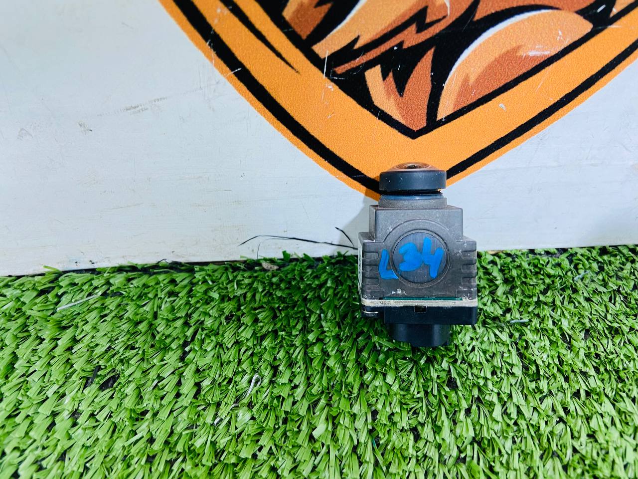 LR118146 Rear view camera Land Rover Discovery Sport L550 Used cost 200 € in stock 2 pcs.