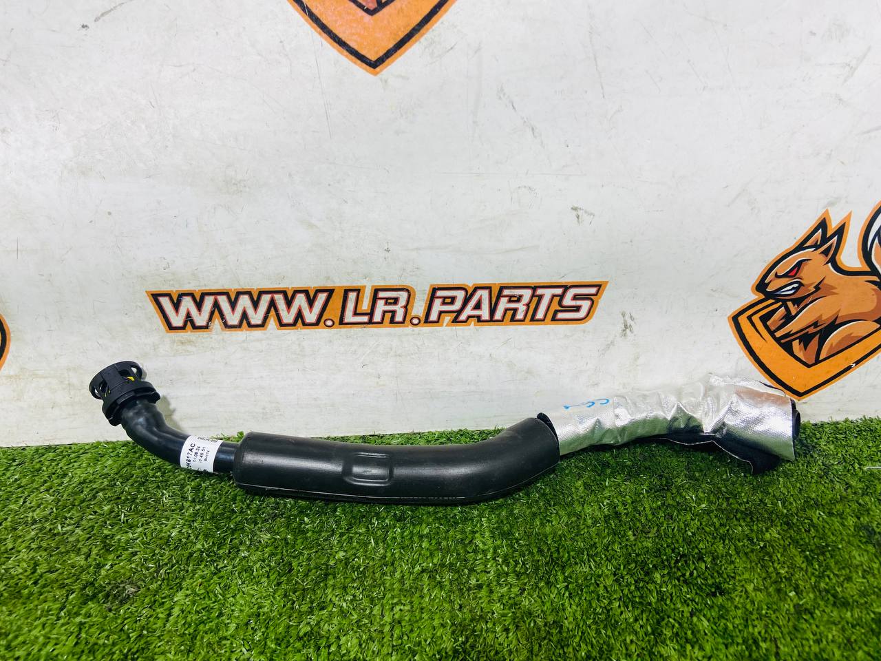 LR125409 Used Range Rover Evoque New L551 (2019-) Breather Pipe cost 17 € in stock 2 pcs.