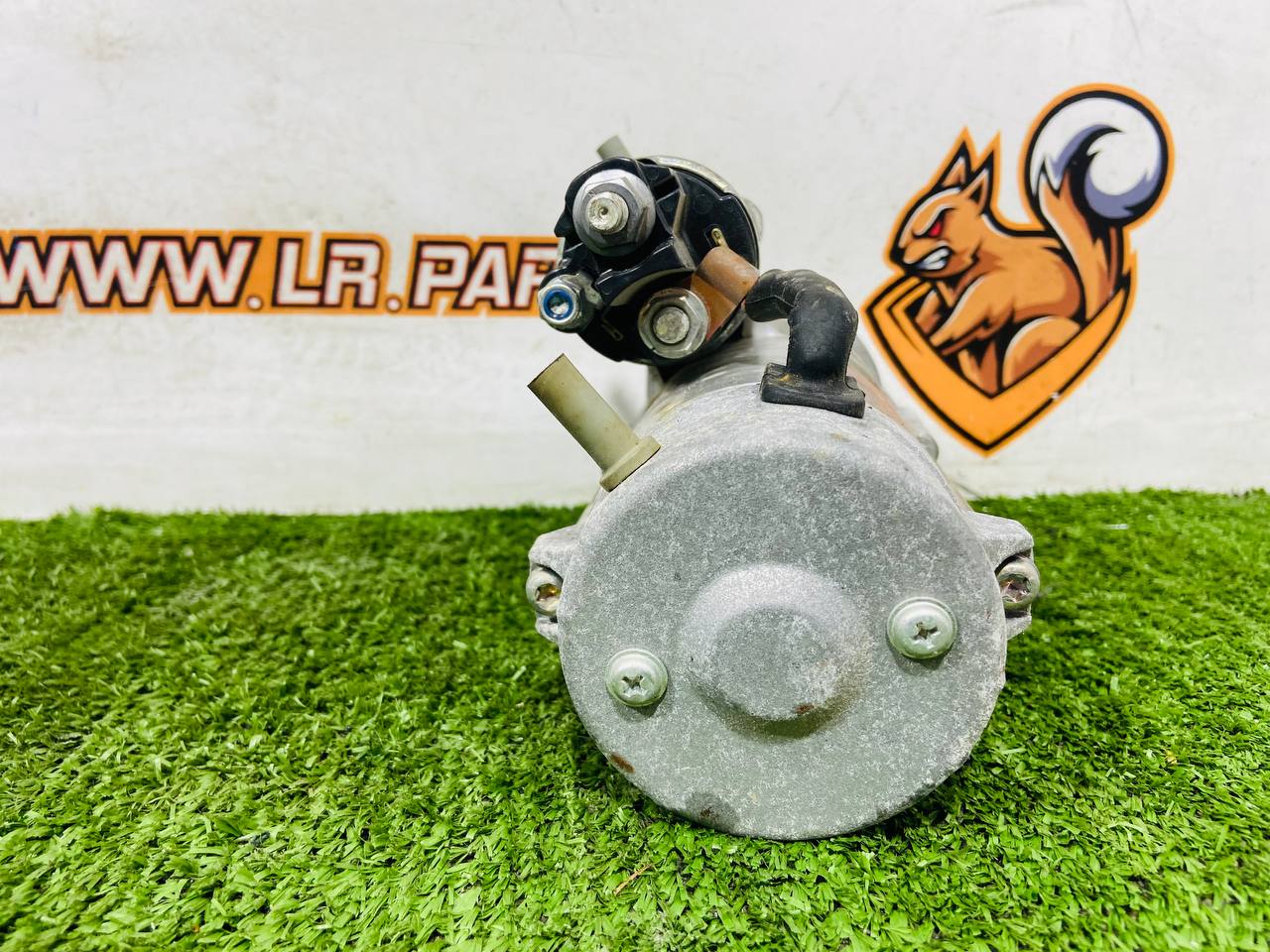 LR126164 Starter 2.0IE Range Rover Velar L560 (2018-) Used cost 150 € in stock 1 pcs.