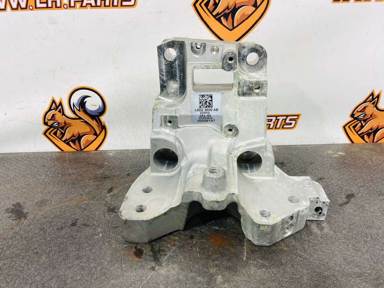 LR127817 Engine Bracket Range Rover Evoque New L551 (2019-) used cost 90 € in stock 3 pcs.