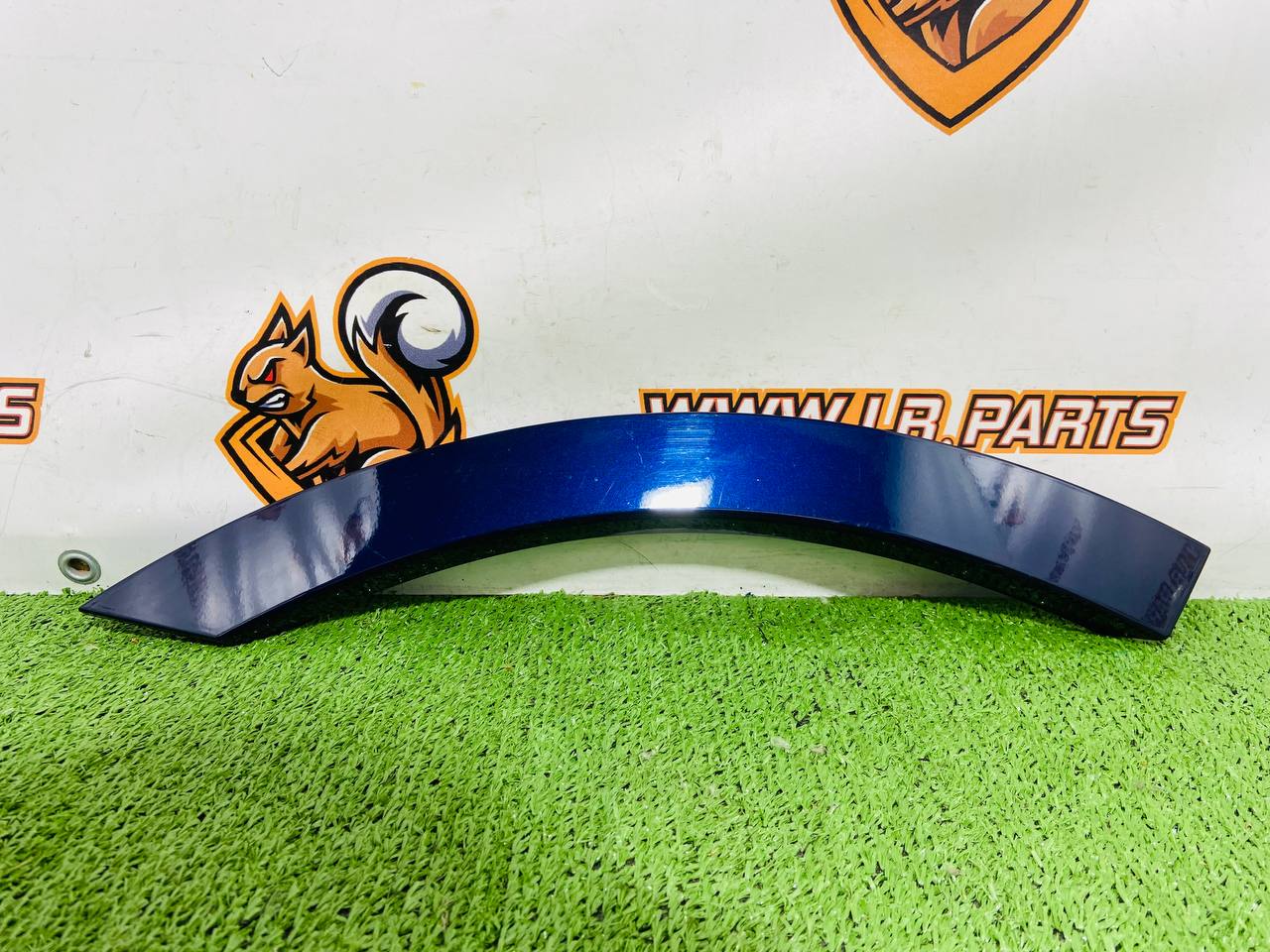 LR128132 Molding of the rear right door arched Land Rover Discovery Sport L550 (2015-) Used - Image 24