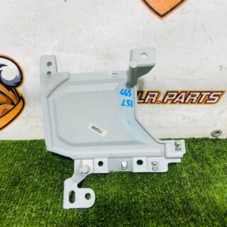LR132194 Bracket for the driver's side dashboard panel Land Rover New Defender L663 (2020-) used cost € in stock 1 pcs.