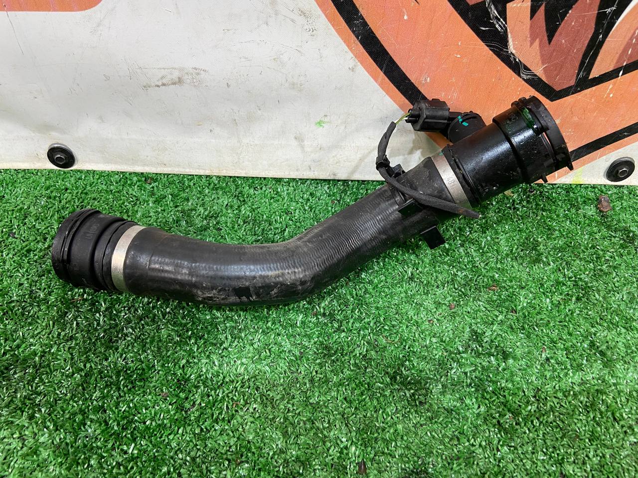 LR137641 Lower radiator hose Range Rover Evoque New L551 (2019-) used cost 20 € in stock 2 pcs.