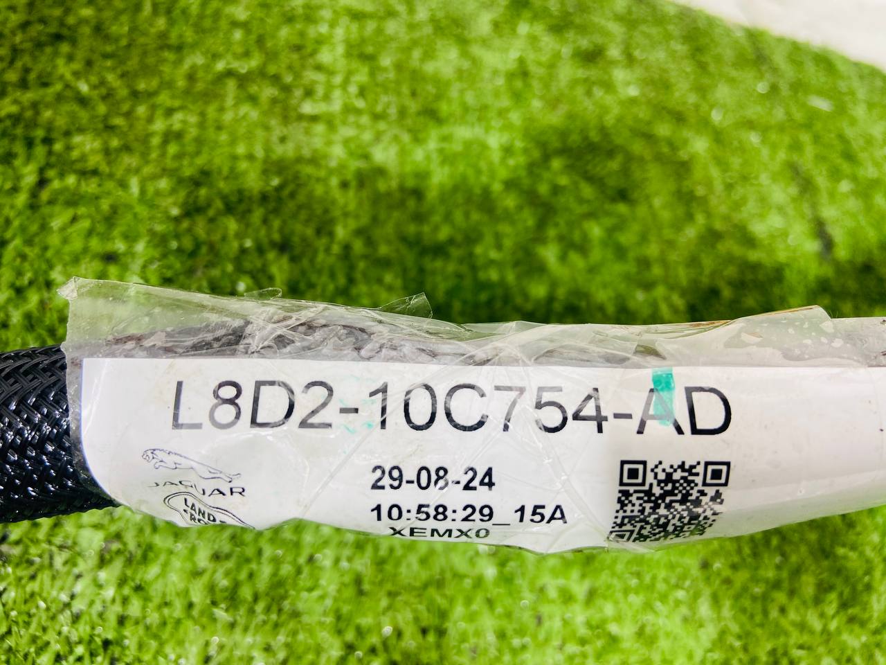LR140607 Radiator hose Range Rover Evoque New L551 (2019-) used cost € in stock 2 pcs.