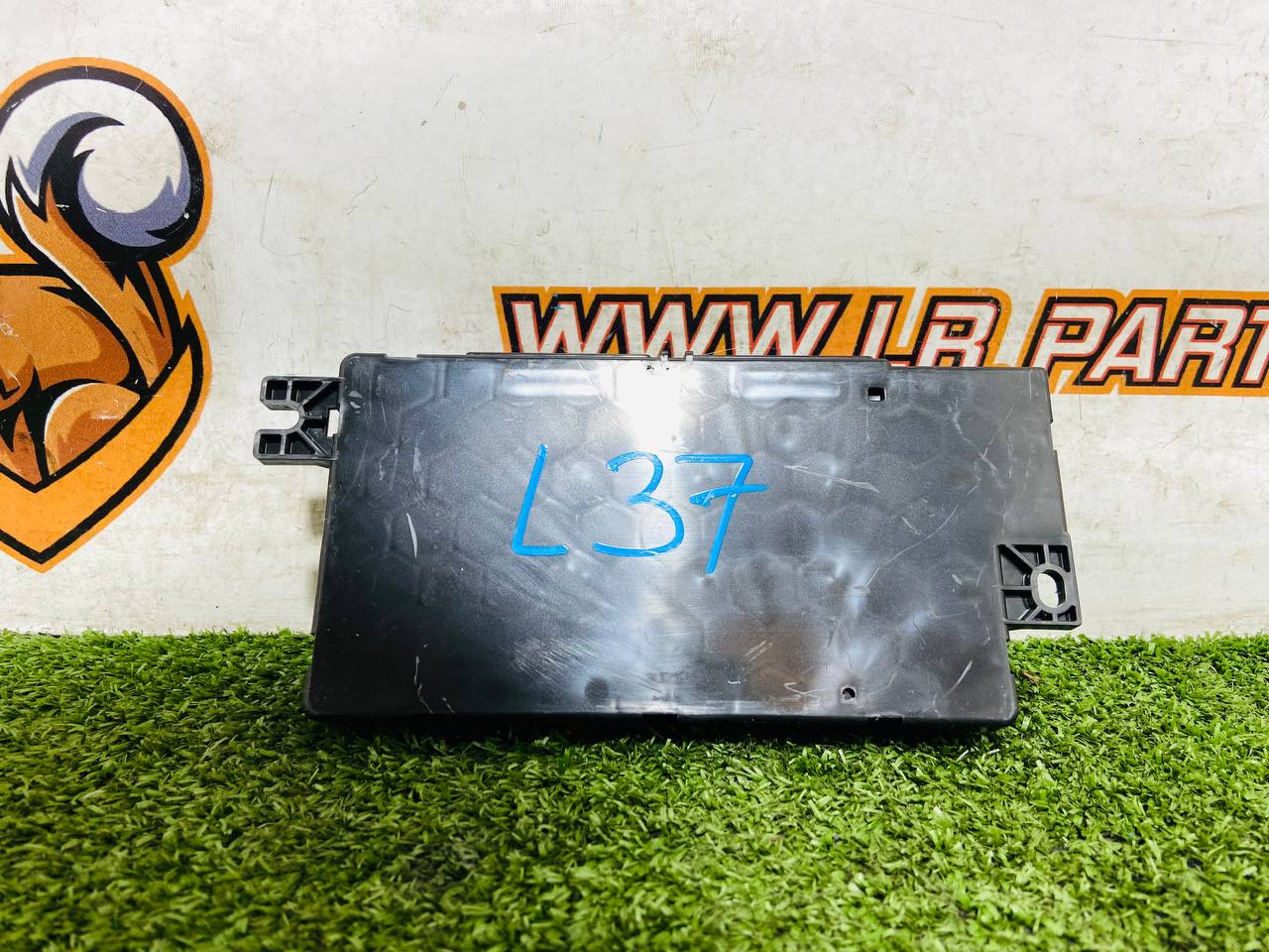 LR140851 Seat control unit Land Rover Discovery Sport L550 (2015-) used - Image 21