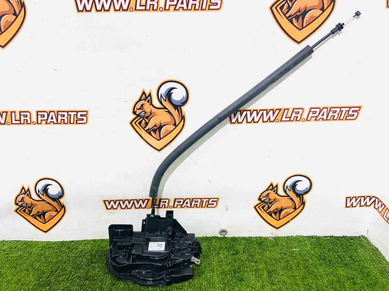 LR153723 Lock for the rear right door of Range Rover Sport L461 (2023-) Used cost € in stock 1 pcs.