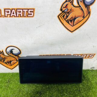 LR160029 Used multimedia screen Land Rover New Defender L663 (2020-) cost  € in stock 1 pcs.