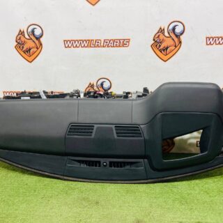 LR162100 Torpedo LHD for Range Rover Sport L461 (2023-) Used cost  € in stock 1 pcs.