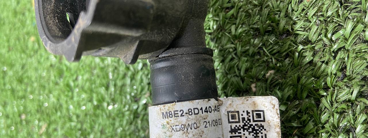 LR165080 Cooling hose Range Rover Sport L461 (2023-) Used cost 30 € in stock 1 pcs.