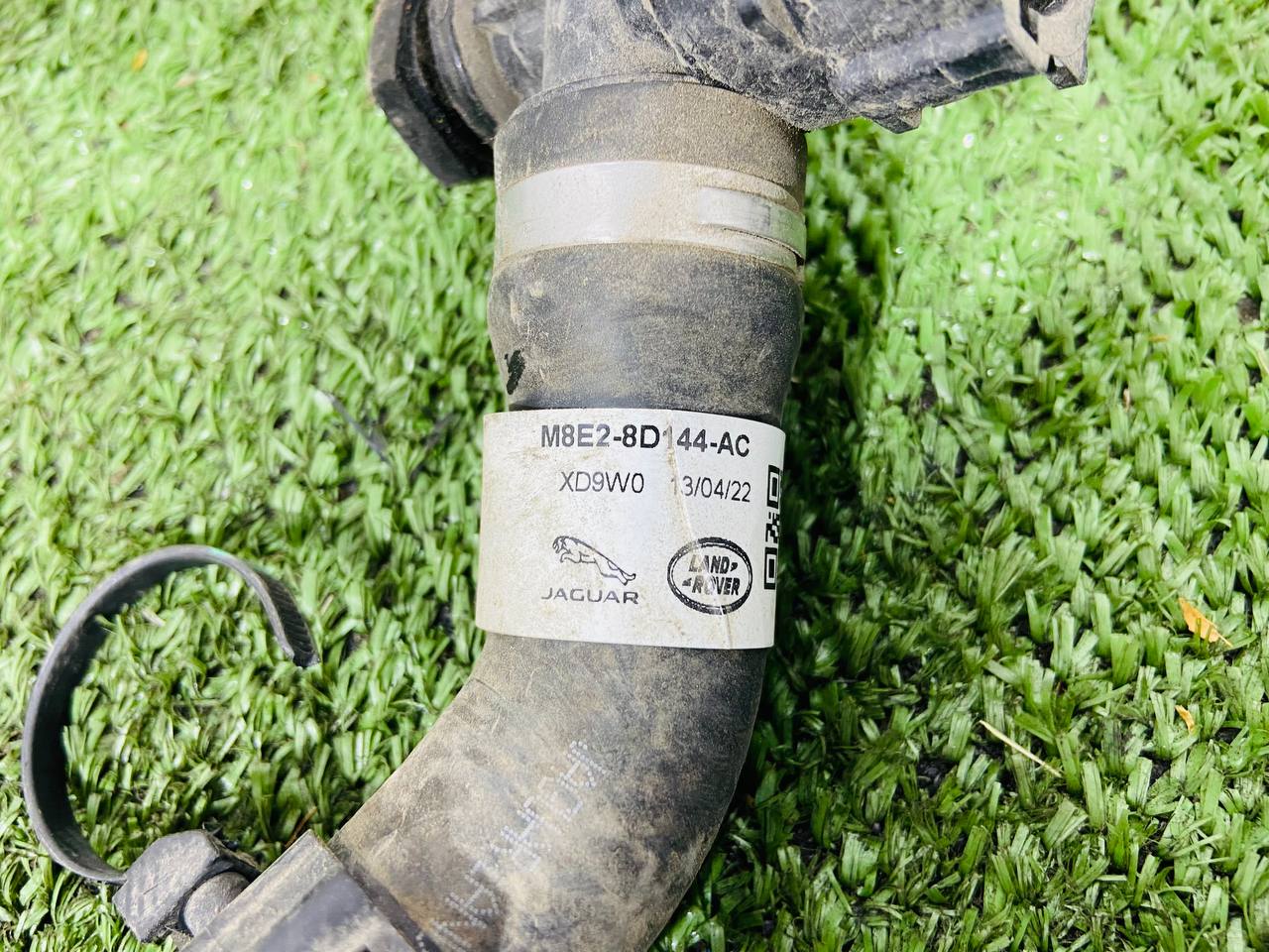 LR165082 Inlet cooling system pipe for Range Rover Sport L461 (2023-) used cost € in stock 2 pcs.