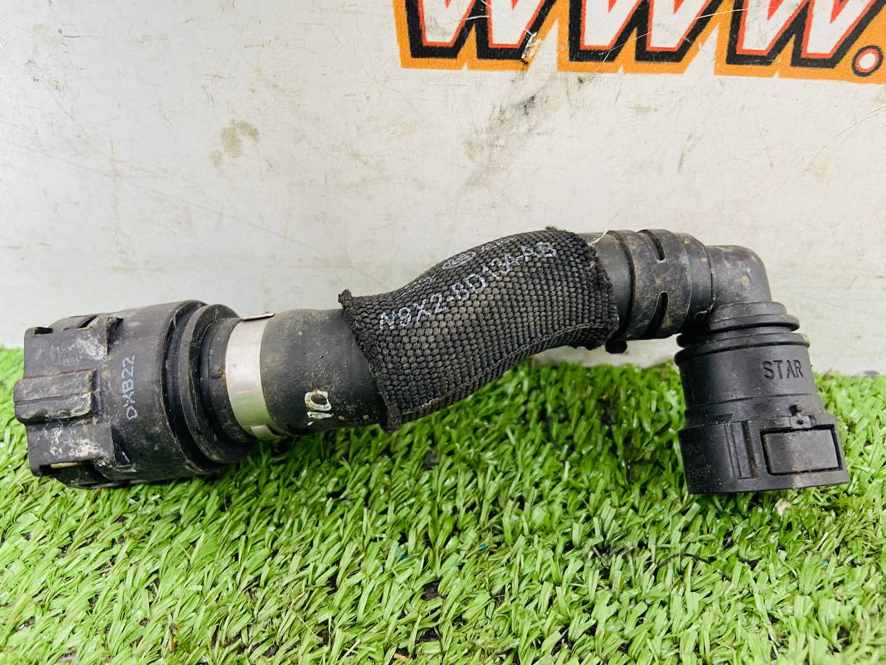 LR165230 Cooling hose of the traction battery intake for Range Rover Sport L461 (2023-) Used cost € in stock 2 pcs.