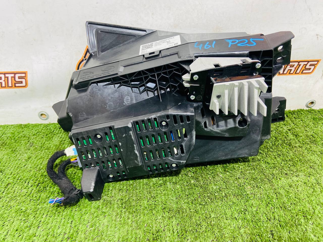 LR167158 Projection panel LHD Range Rover Sport L461 (2023-) Used cost € in stock 1 pcs.