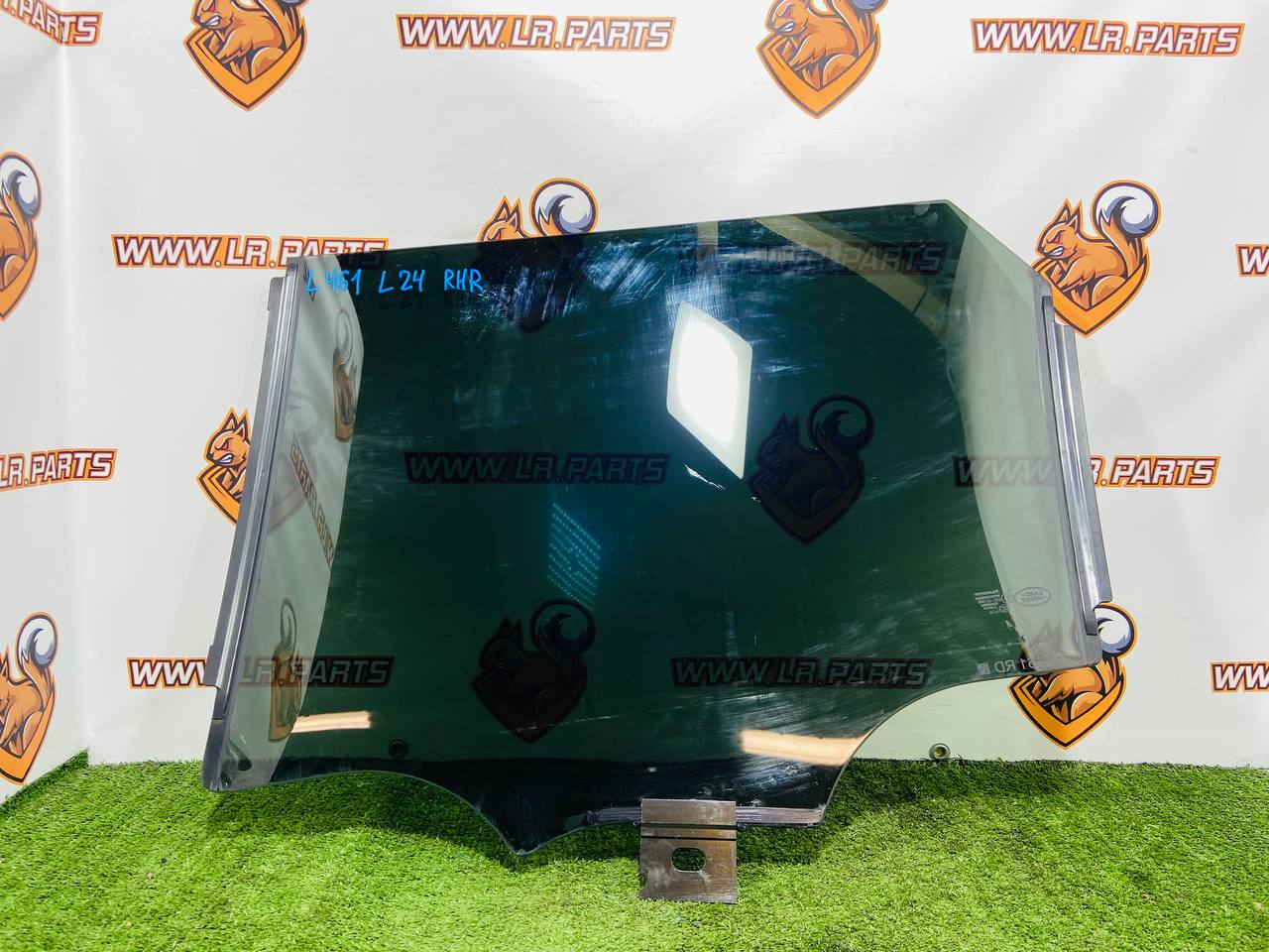 LR168760 Rear right door glass for Range Rover Sport L461 (2023-) Used cost 175 € in stock 4 pcs.