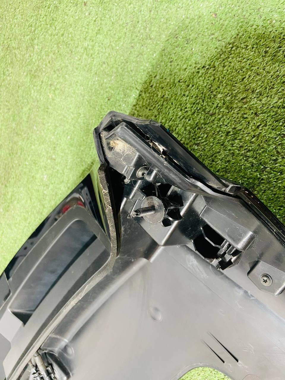 LR173164 Spoiler Land Rover Discovery 5 L462 (2017-) Used - Image 31