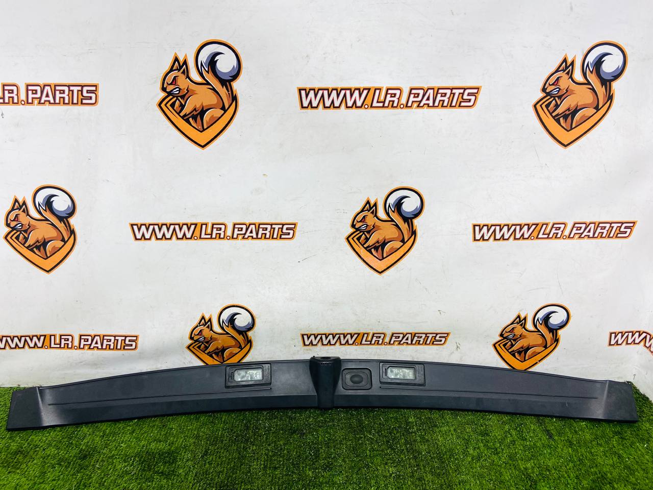 LR177676 Luggage compartment door handle for Range Rover Sport L461 (2023-) Used cost 100 € in stock 5 pcs.