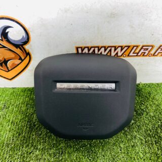 LR180120 Airbag in steering wheel Land Rover New Defender L663 (2020-) Used cost 400 € in stock 1 pcs.