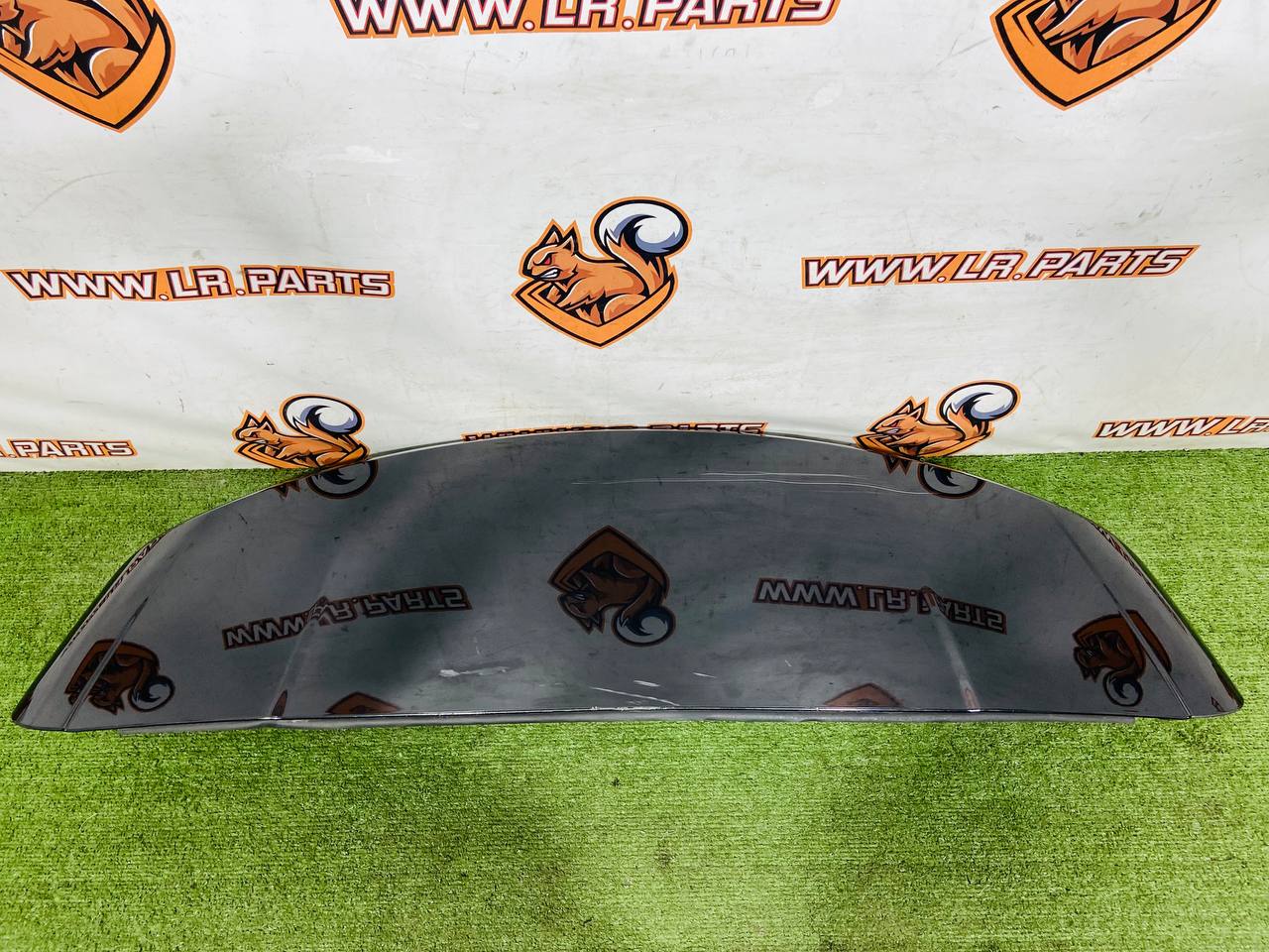 LR181558 Rear Spoiler Range Rover Sport L461 (2023-) Used - Image 23